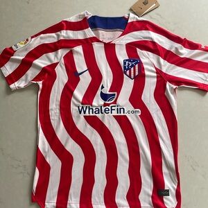 Atletico Madrid Antoine Griezmann jersey. NWT size Medium